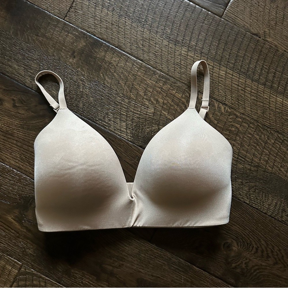Skims wireless plunge bra - nude 32 DD